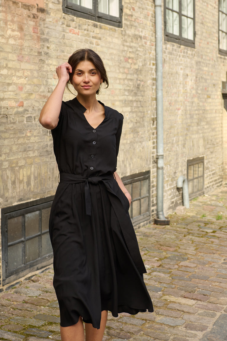 Tolsing Rie Dress / Black