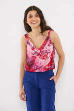 Tolsing Vigga Top / Purpel Flowers