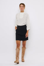 Tolsing Thea Nederdel / Black Strukture