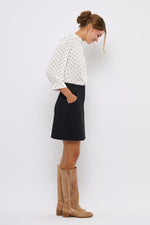 Tolsing Thea Nederdel / Black Strukture