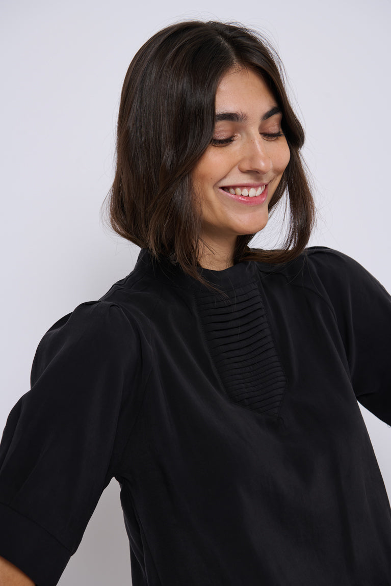 Tolsing Tie Vendeskjorte / Black Cupro