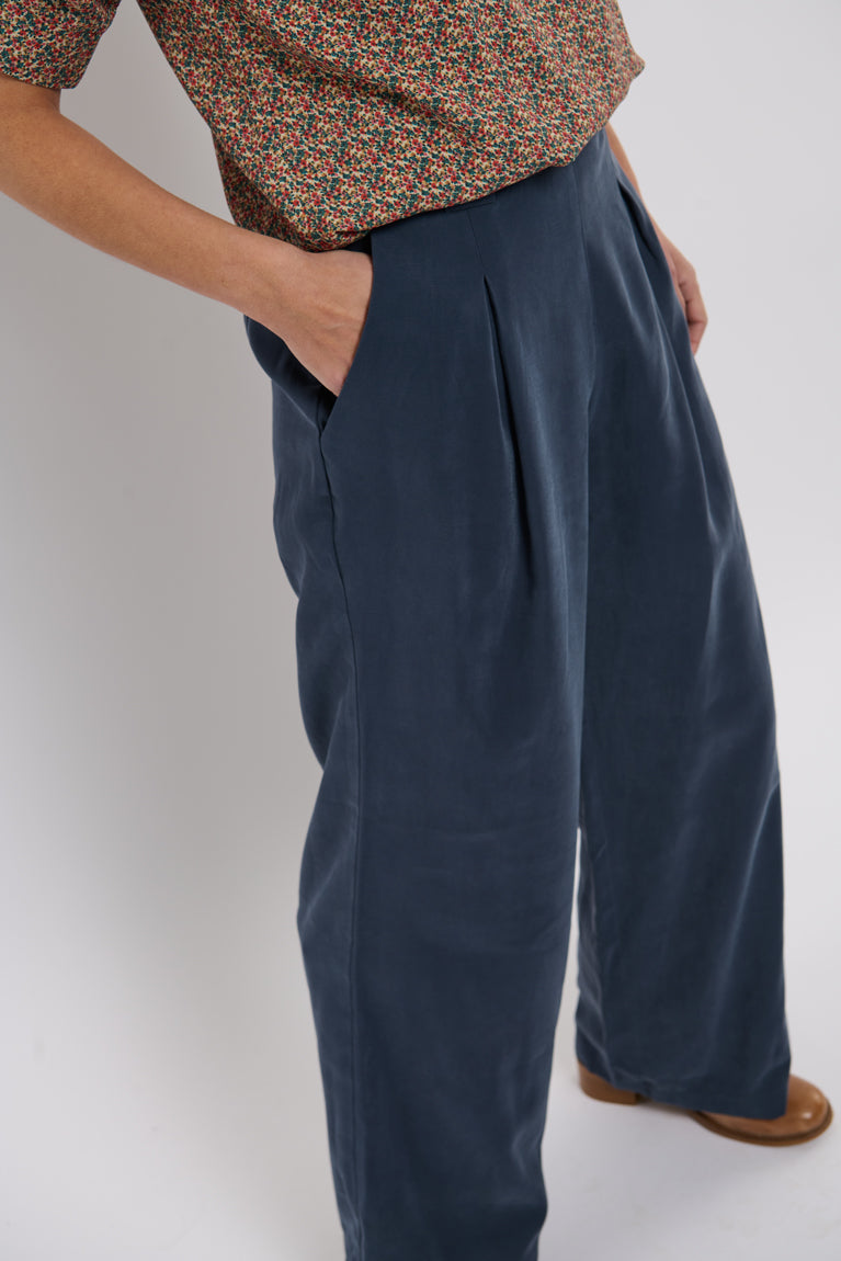 Tolsing Emma Pants / Dusty Navy