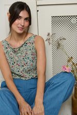 Tolsing Vienna Top / Petroleum Flowers